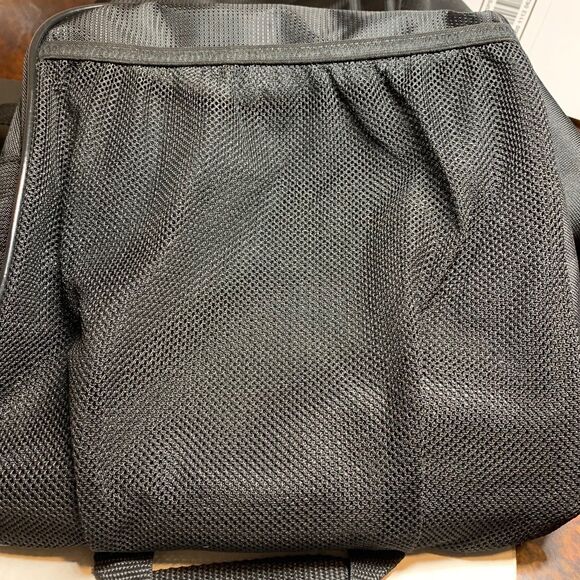 Puma Duffel Bag Marked Bone Frog Open 20"w x 10"h x 11"d, 36L New without Tags - Picture 5 of 13